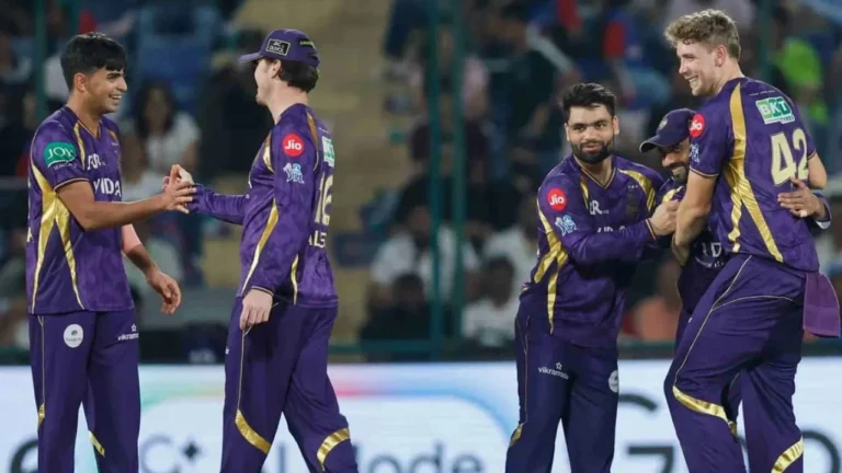 IPL 2026: वीरेंद्र सहवाग ने KKR को दी दो खिलाड़ियों को तुरंत बाहर करने की सलाह